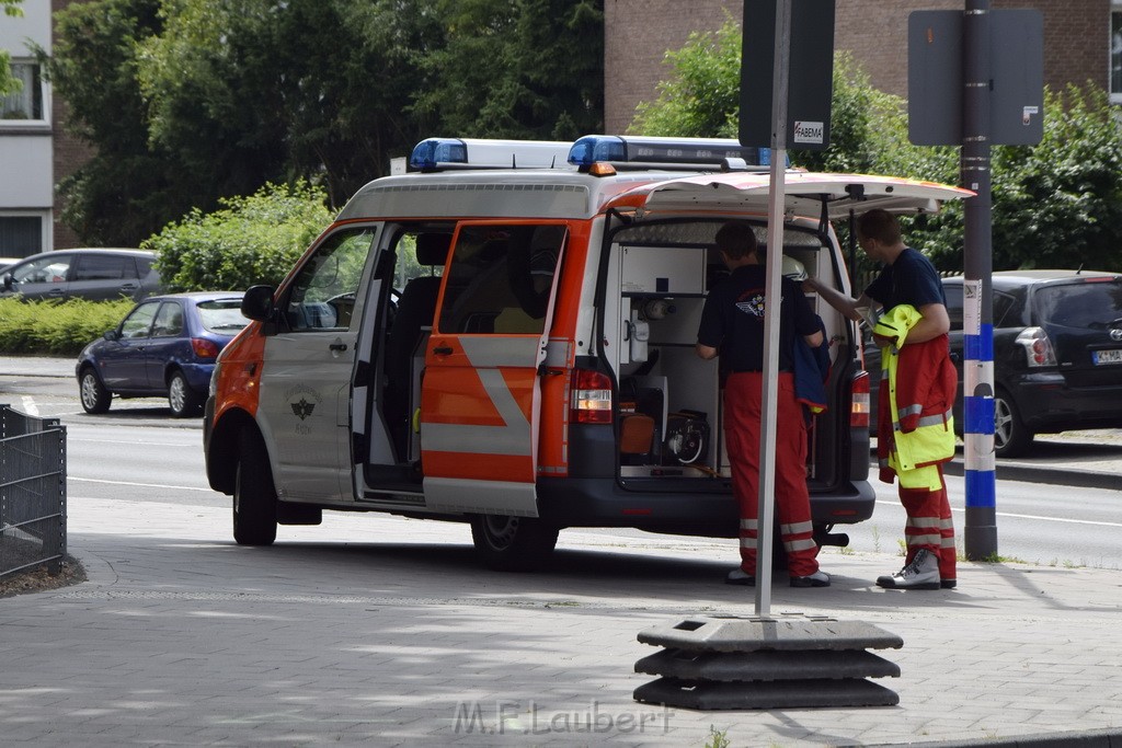 Feuer 2 Y Koeln Bilderstoeckchen Schiefersburger Weg P05.JPG - Miklos Laubert